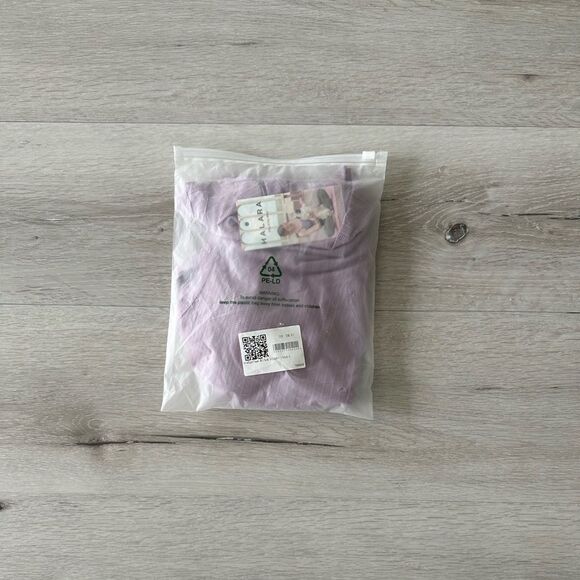 Halara Short Sleeve Twisted Cut Out Yoga Sports Top Lavender Fog S NWT IN PKG - Picture 8 of 10